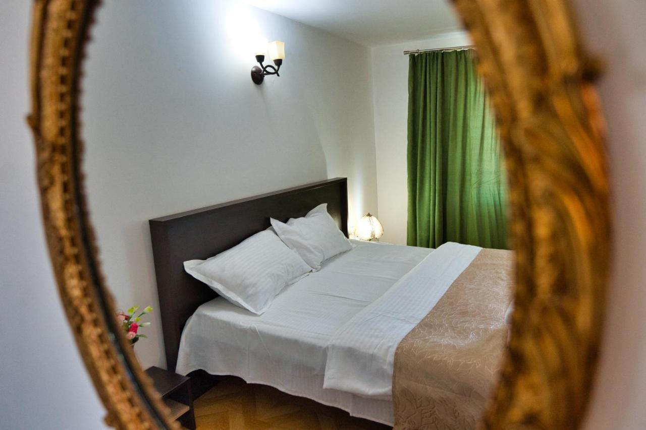 Vila Victoria Râmnicu Vâlcea Extérieur photo